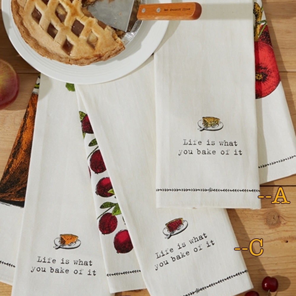 NWT Two’s Company Dosh Towel & Pie Server- Pumpkin